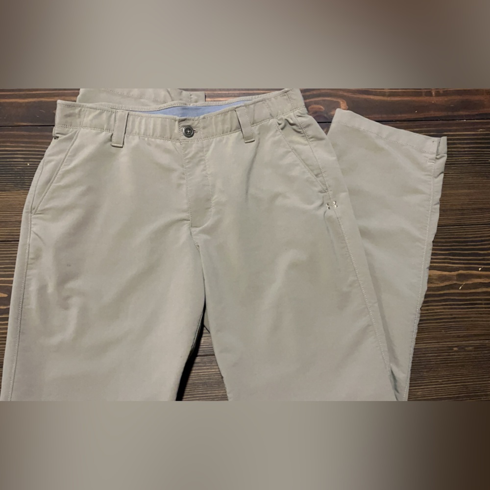 Under Armour Mens All Season Gear Pants 34x32 Beige. Golf pants loose fit.